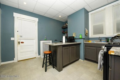 829 Lancaster St, Albany, NY 12203 - photo 5