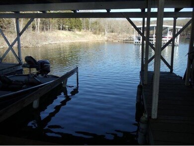Her Loy Estates Boat Slip