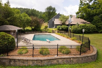 117 Viewmont Dr, Rutland, VT 05701 - photo 3