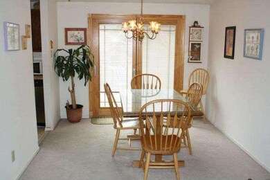 423 Musket Dr, Morrisville, PA 19067 - photo 3