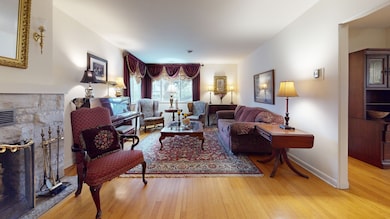 315 E Union Ave, Wheaton, IL 60187 - photo 6