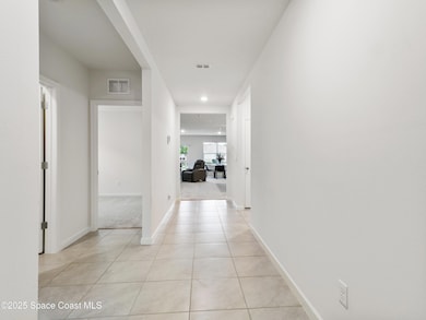 07-3704 Sandhill Crane Cir-04