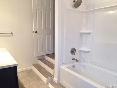 601 Euclid Ave, North Tonawanda, NY 14120 - photo 4