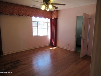 2506 Frankfort Ave, El Paso, TX 79930 - photo 5