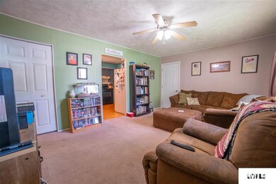 121 Debruler Dr, Lincoln, IL 62656 - photo 2