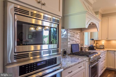 8321 Quarry Manor Terrace, Bethesda, MD 20817 - photo 5