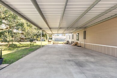 1010 Robert Dr, Saint Martinville, LA 70582 - photo 6