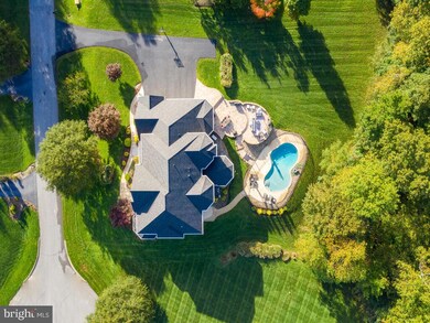 9590 Covenant Ct, Owings, MD 20736 - photo 2