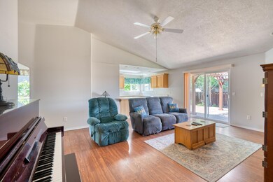 106_1841 NE 7th_Pro Property Photos by W
