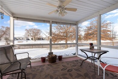 808 Coventry Ln, Raymore, MO 64083 - photo 5