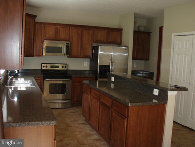 35340 Gosling Ln, Locust Grove, VA 22508 - photo 7