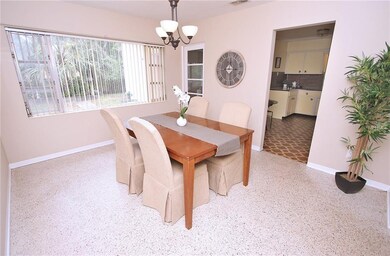 LARGE DINING AREA