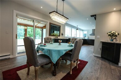 Kitchen Eating Area...