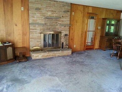 2562 Shelly Dr, Indiana, PA 15701 - photo 4