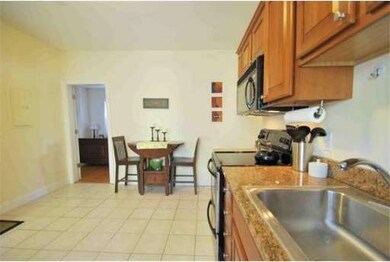 135 Florence St, Roslindale, MA 02131 - photo 5