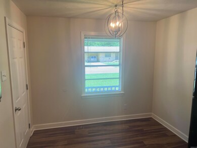 1644 N Davis Dr, Conway, AR 72032 - photo 5