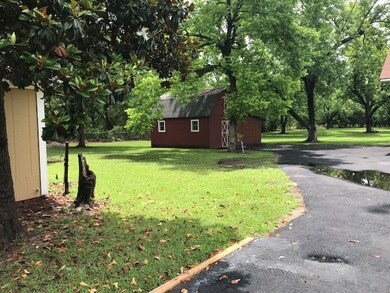 1608 Dorough Ave, Albany, GA 31705 - photo 6