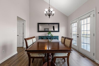 406 Village Dr, Frankfort, KY 40601 - photo 7