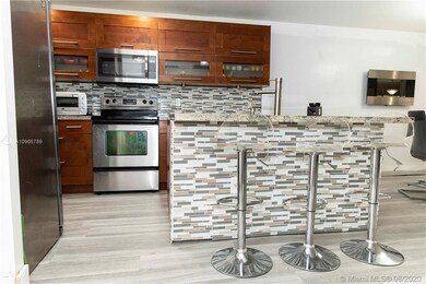 8394 SW 152nd Ave unit 29, Miami, FL 33193 - photo 4