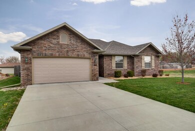 771 E Ozark Jubilee Dr, Nixa, MO 65714 - photo 2