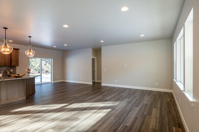 157CrystalView-2005