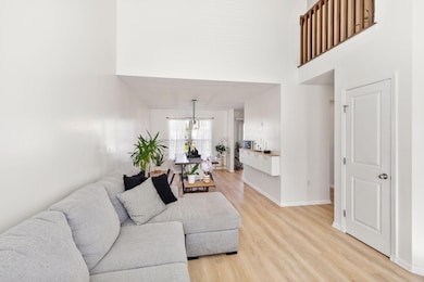 22-web-or-mls-6188DownwingLane_Hommati10