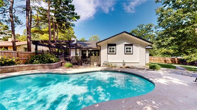 940 NW B St, Bentonville, AR 72712 - photo 3