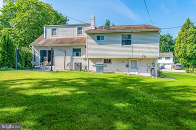 1105 Columbia Ave, Lansdale, PA 19446 - photo 2