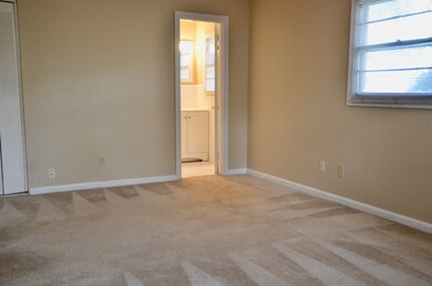 1822 Lullwater Rd, Albany, GA 31707 - photo 7