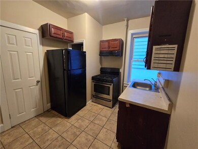 218 S 15th St unit 4, Allentown, PA 18102 - photo 4