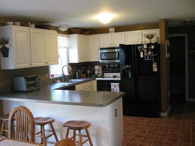 42 Winter Cir, Rockland, MA 02370 - photo 3