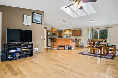 18331 149th Ln SE, Yelm, WA 98597 - photo 6