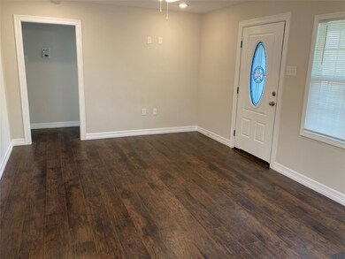 110 Weisenberger Dr, Houston, TX 77022 - photo 7