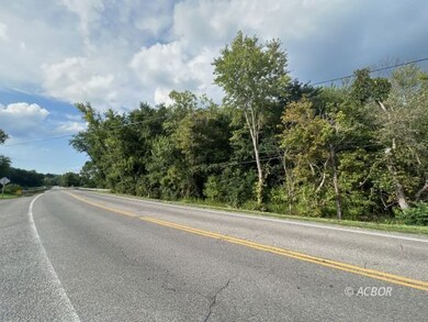 Road frontage SR 13