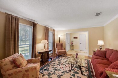 8318 Wilde Lake Rd, Pensacola, FL 32526 - photo 7