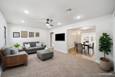 304 SE 4th St, Pryor, OK 74361 - photo 2