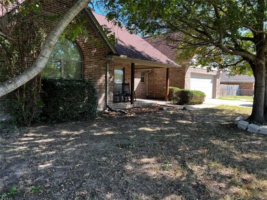 3107 Bowie St, Granbury, TX 76049 - photo 3