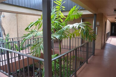 8851 N New River Canal Rd unit 18E, Plantation, FL 33324 - photo 4