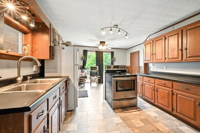 Eat In Kitchen