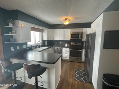 33 Vail Cir, Grand Forks, ND 58201 - photo 3