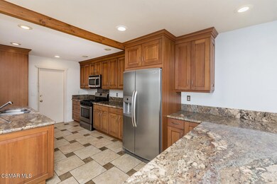 1610 Masthead Dr Oxnard CA-large-005-005