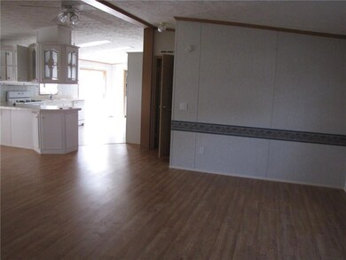 33 River Ave, Gardiner, ME 04345 - photo 2