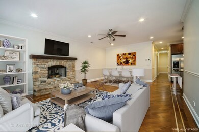 6209 N Washtenaw Ave unit 1, Chicago, IL 60659 - photo 2