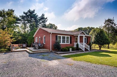 1009 Breeze Hill Rd, Asheboro, NC 27203 - photo 2