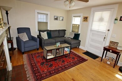 16 Saunders St, Salem, MA 01970 - photo 5