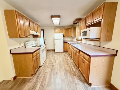 211 Smith St, Dannemora, NY 12929 - photo 6