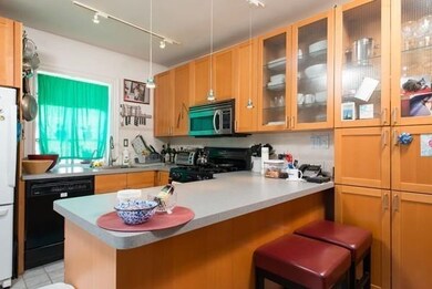 10 Hancock Place unit 3, Cambridge, MA 02139 - photo 2