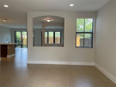 10473 NW 70th Ln, Doral, FL 33178 - photo 4