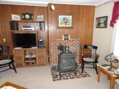 79 Danville Rd, Kingston, NH 03848 - photo 3