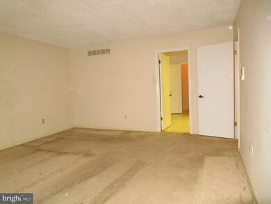 11116 Valley Heights Dr, Owings Mills, MD 21117 - photo 6